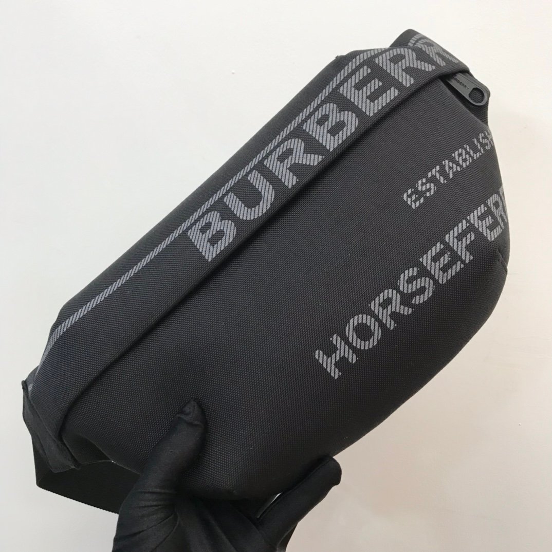 Burberry Bag - Image 3