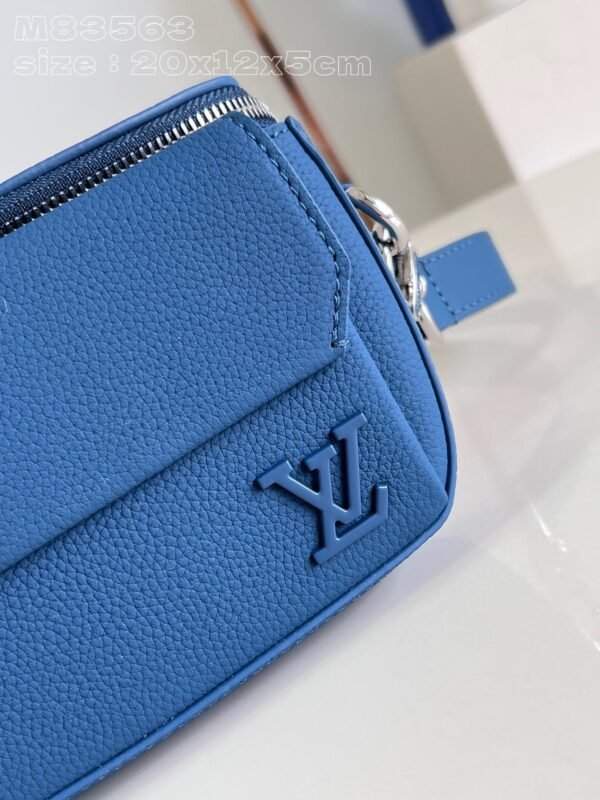 LV M83563 - Image 3