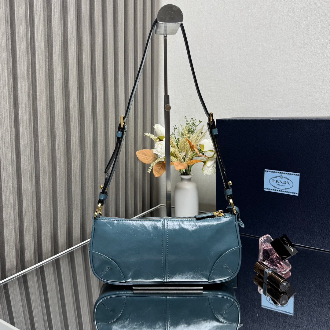 Prada Bag - Image 3
