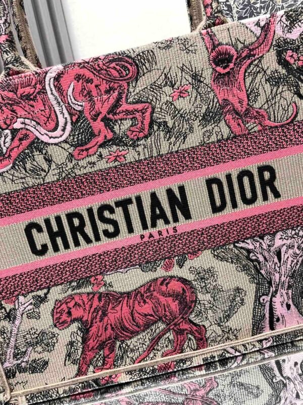 DIOR - Image 3