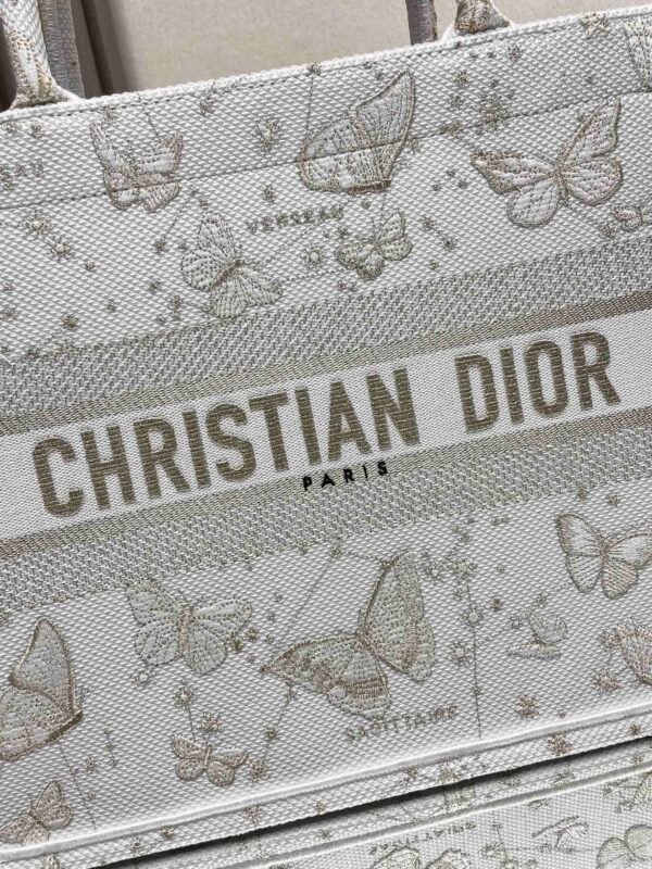 DIOR - Image 3