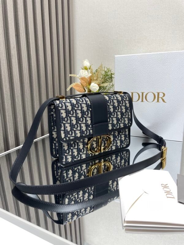 DIOR - Image 3