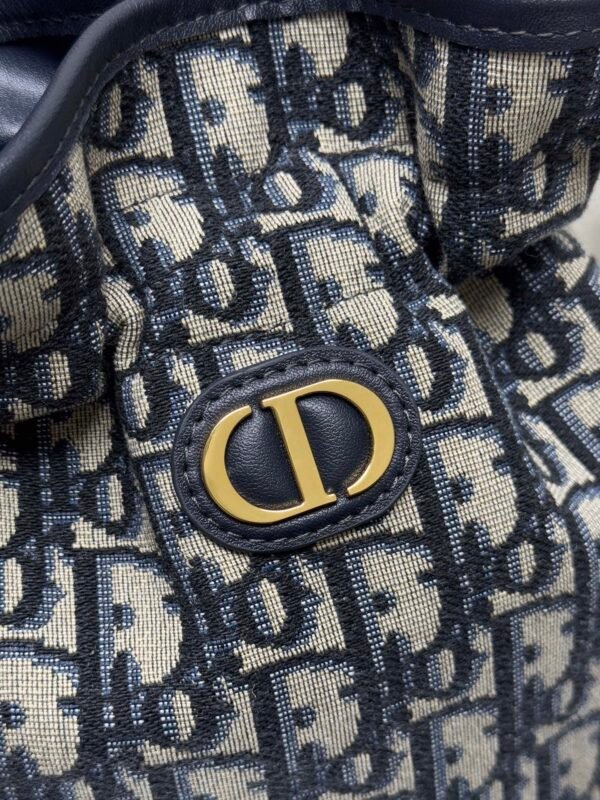 DIOR - Image 3