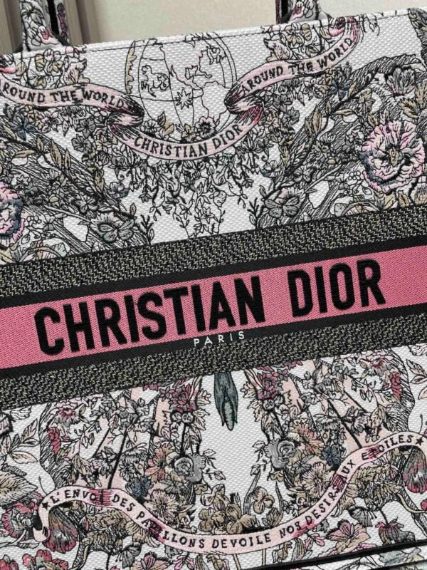 DIOR - Image 3