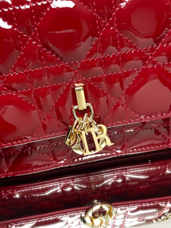 DIOR - Image 3