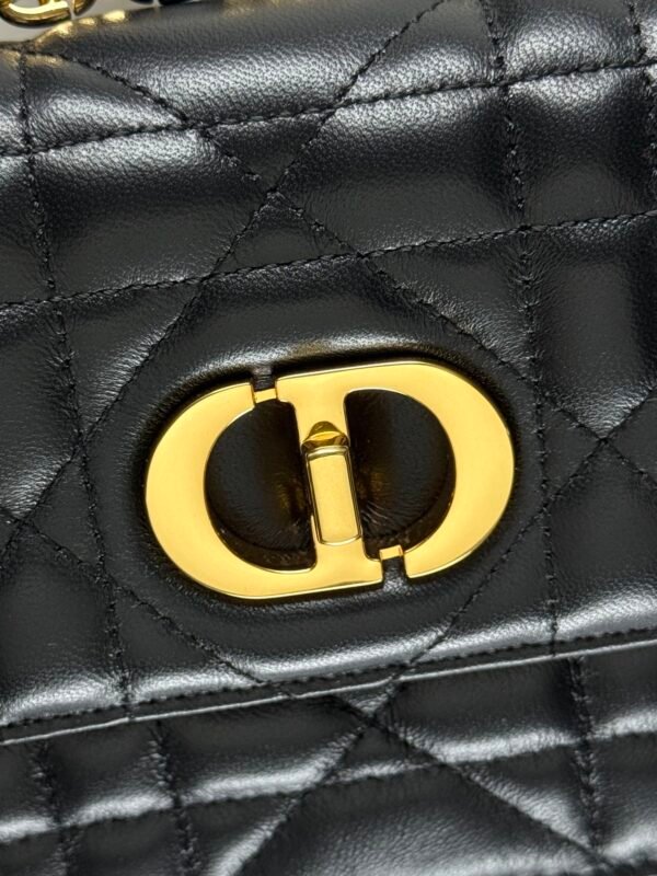 DIOR - Image 3