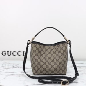 GUCCI  815118