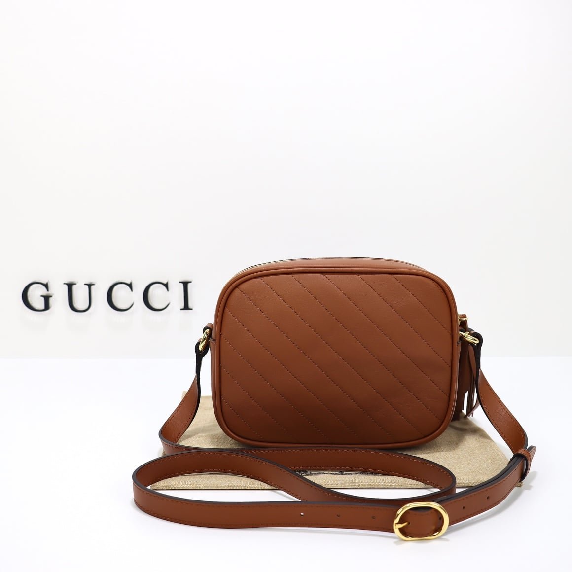 GUCCI 742360 - Image 4