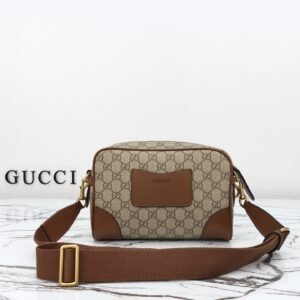 GUCCI  821155