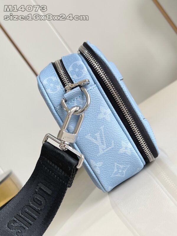 LV  M14073 - Image 4