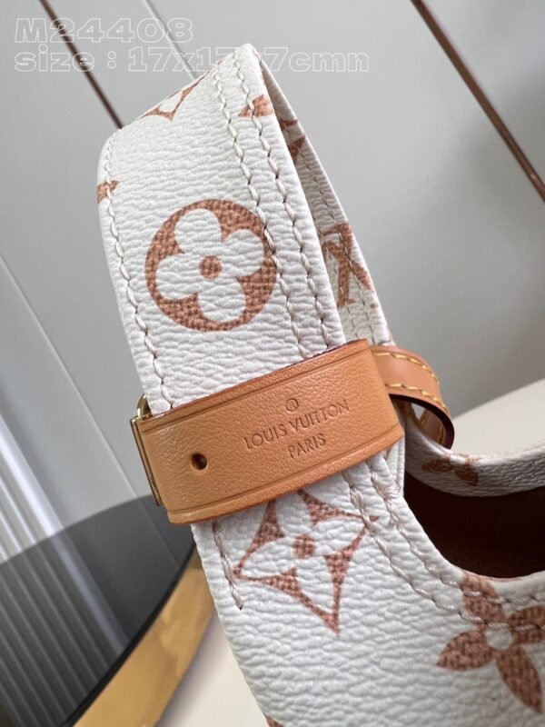 LV  M24408 - Image 4