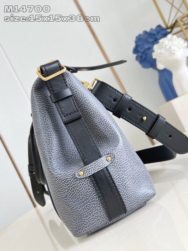 LV  M14700 - Image 4