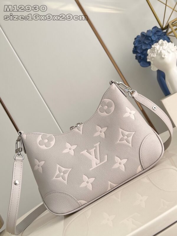 LV  M12930 - Image 4