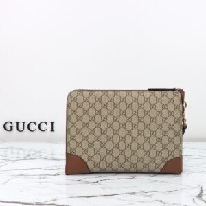 GUCCI  821156