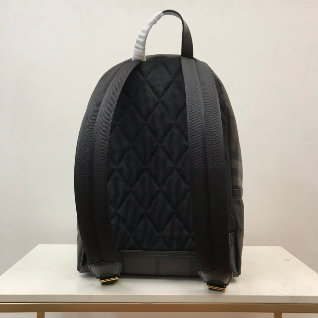 Burberry Bag - Image 4