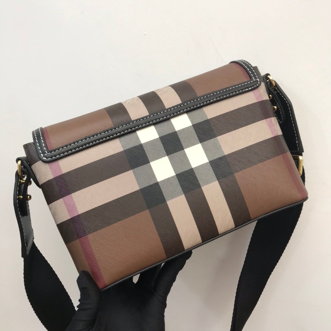 Burberry Bag - Image 4