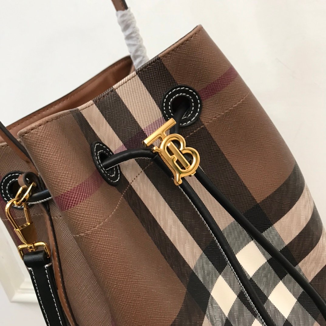 Burberry Bag - Image 4