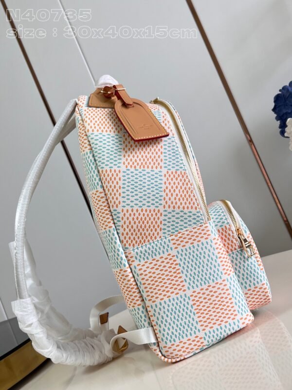 LV N40735 - Image 4
