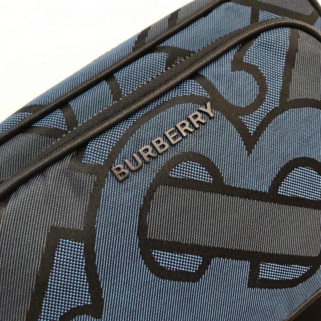 Burberry Bag - Image 4