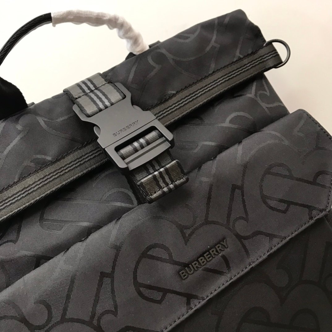 Burberry Bag - Image 4