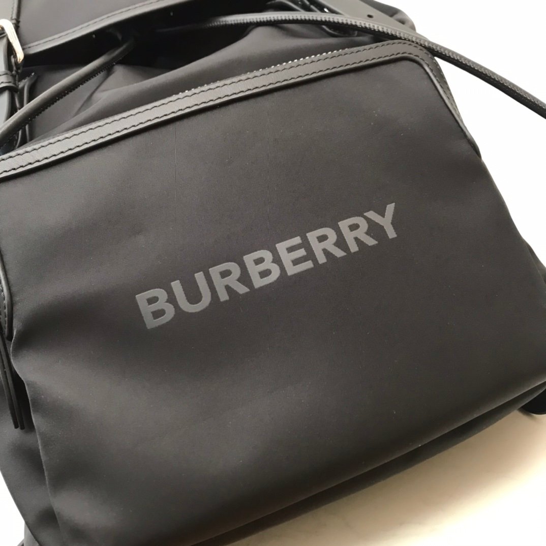 Burberry Bag - Image 4