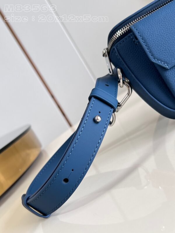 LV M83563 - Image 4