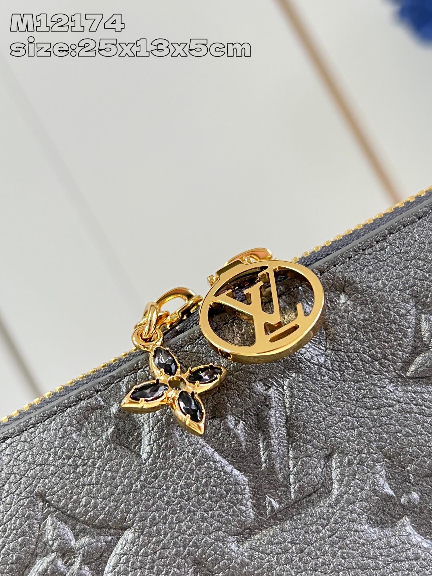 LV M12174 - Image 4