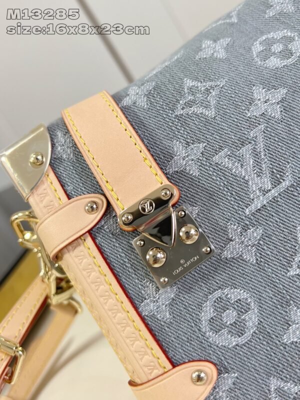 LV M13285 - Image 4