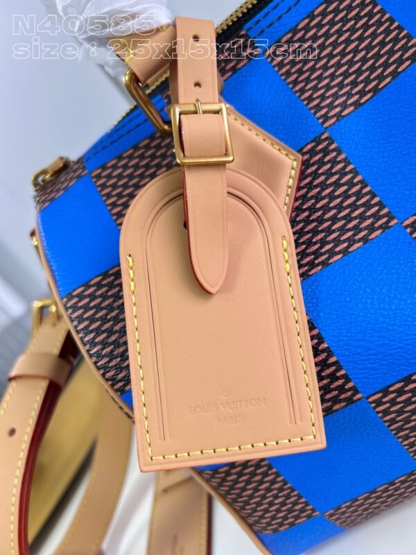 LV N40584 - Image 4