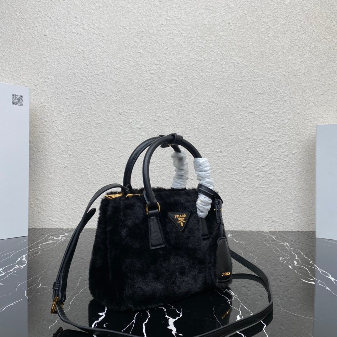 Prada Bag - Image 4