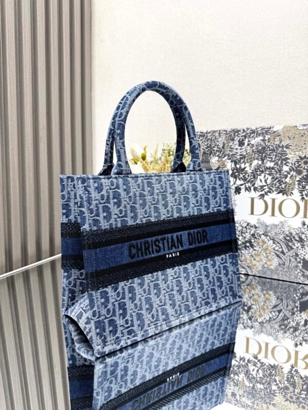 DIOR - Image 4