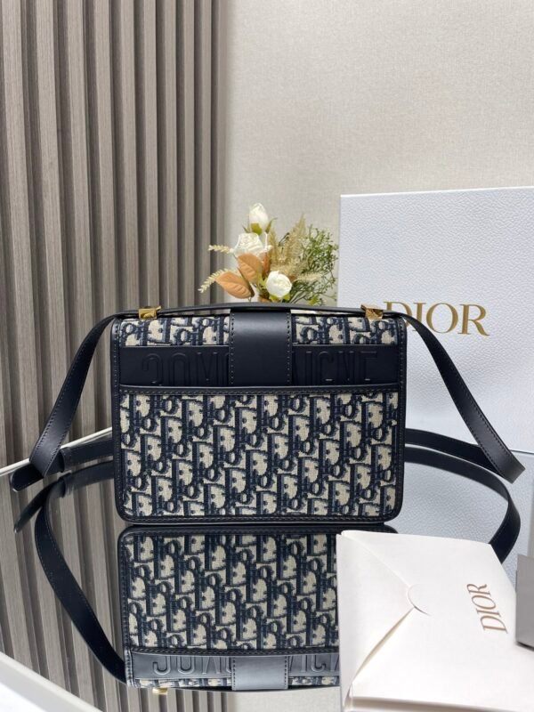 DIOR - Image 4