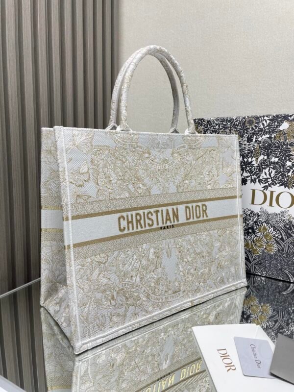 DIOR - Image 4