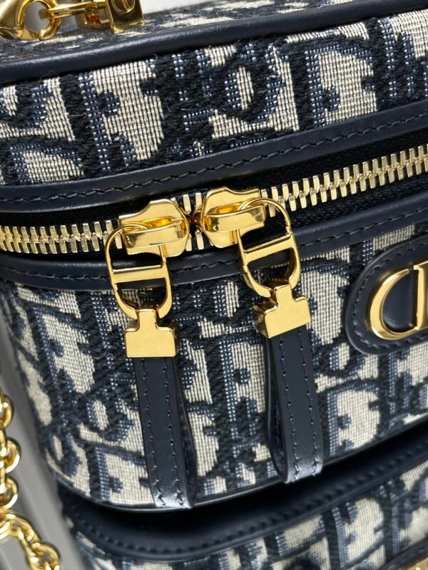 DIOR - Image 4