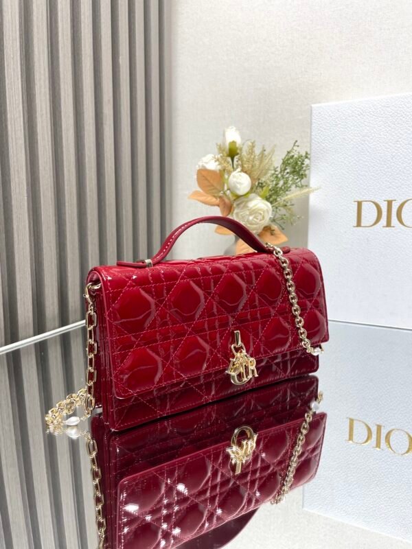 DIOR - Image 4