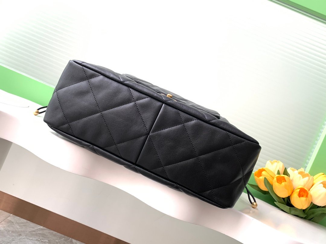 Chanel Bag - Image 6