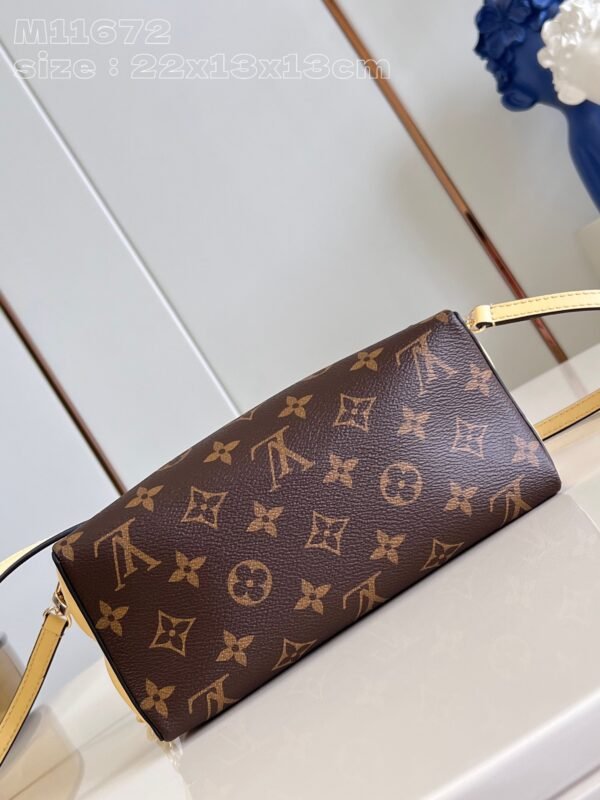 LV  M11672 - Image 5