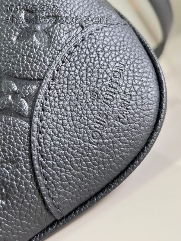 LV  M12930 - Image 5