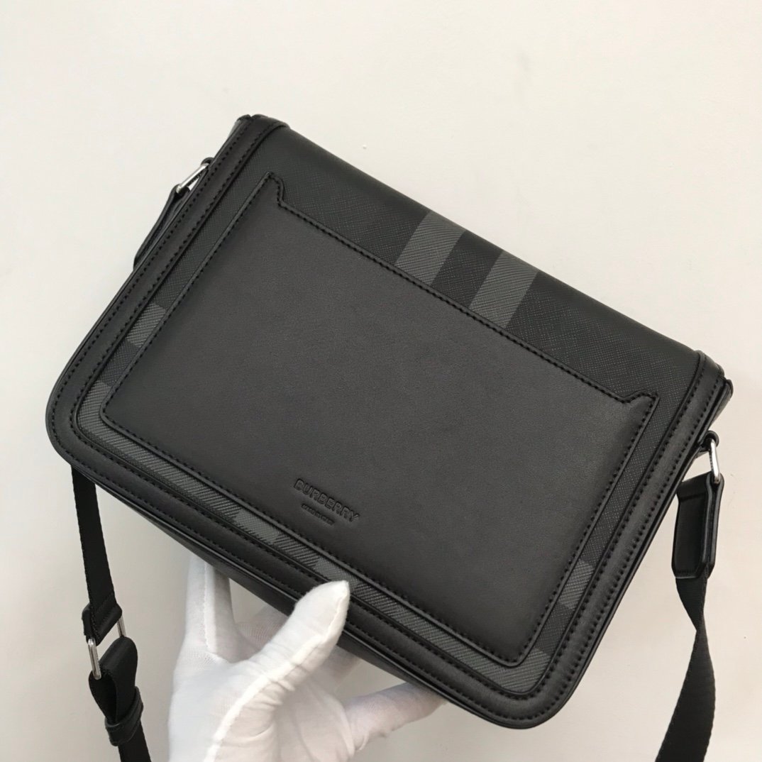 Burberry Bag - Image 5