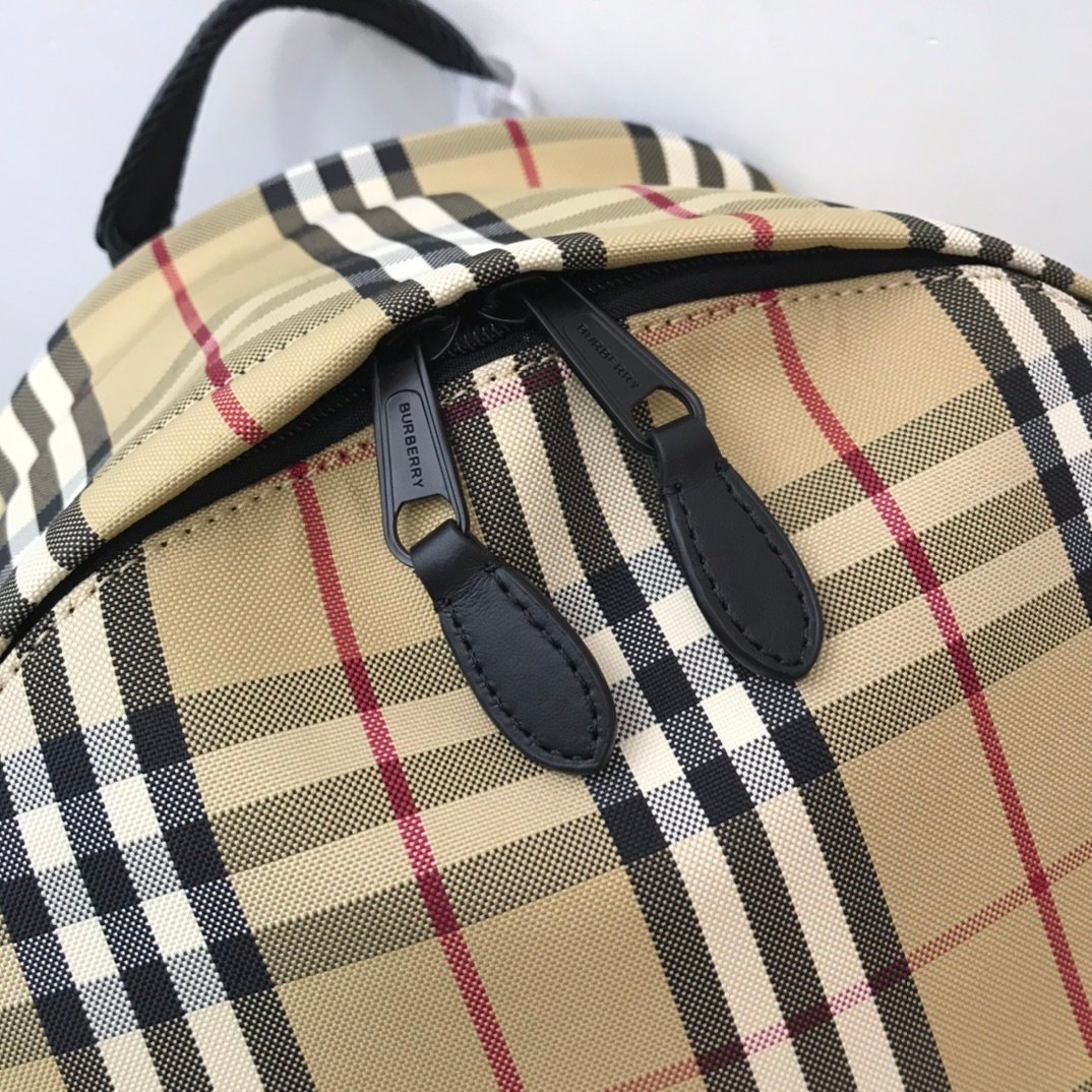 Burberry Bag - Image 5