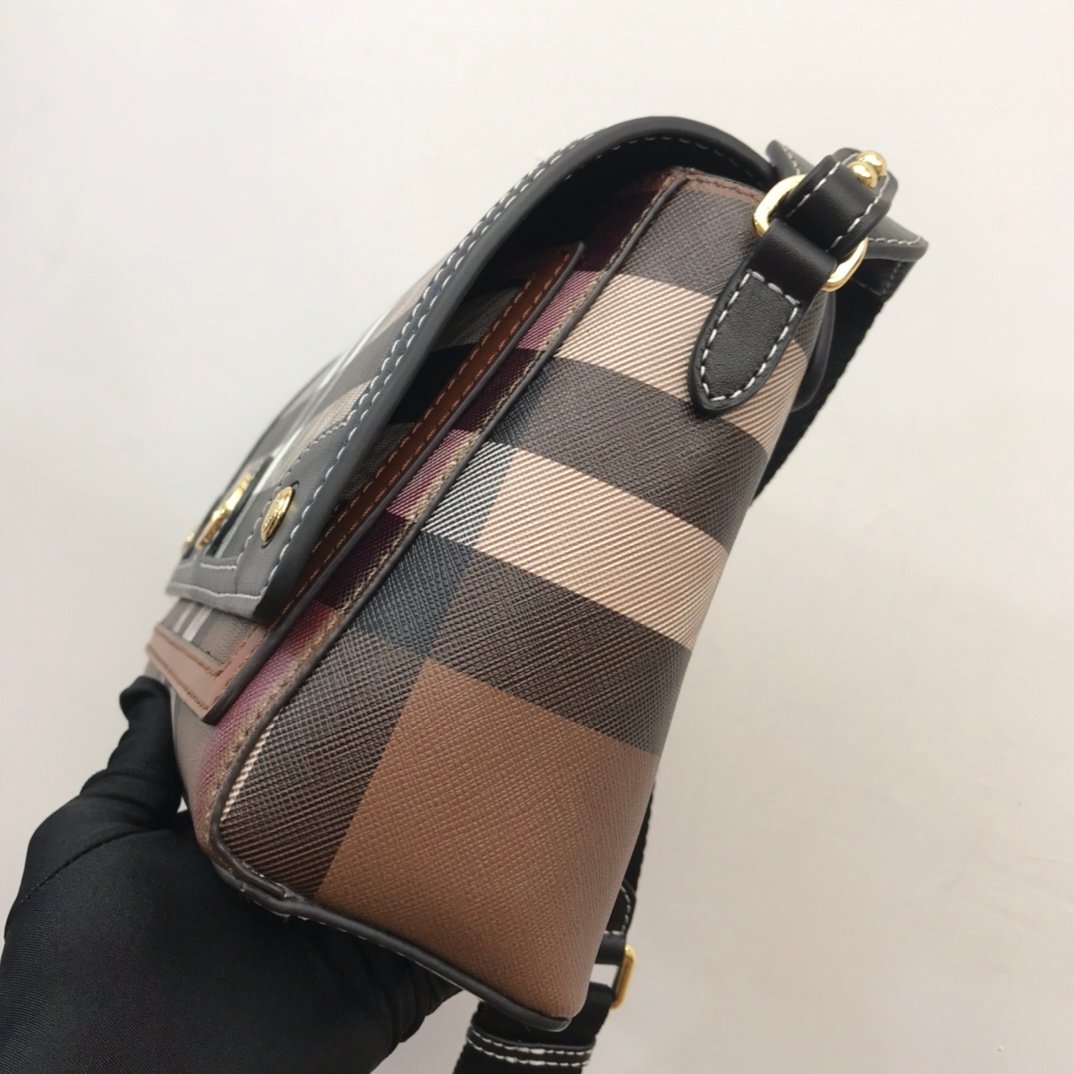 Burberry Bag - Image 5