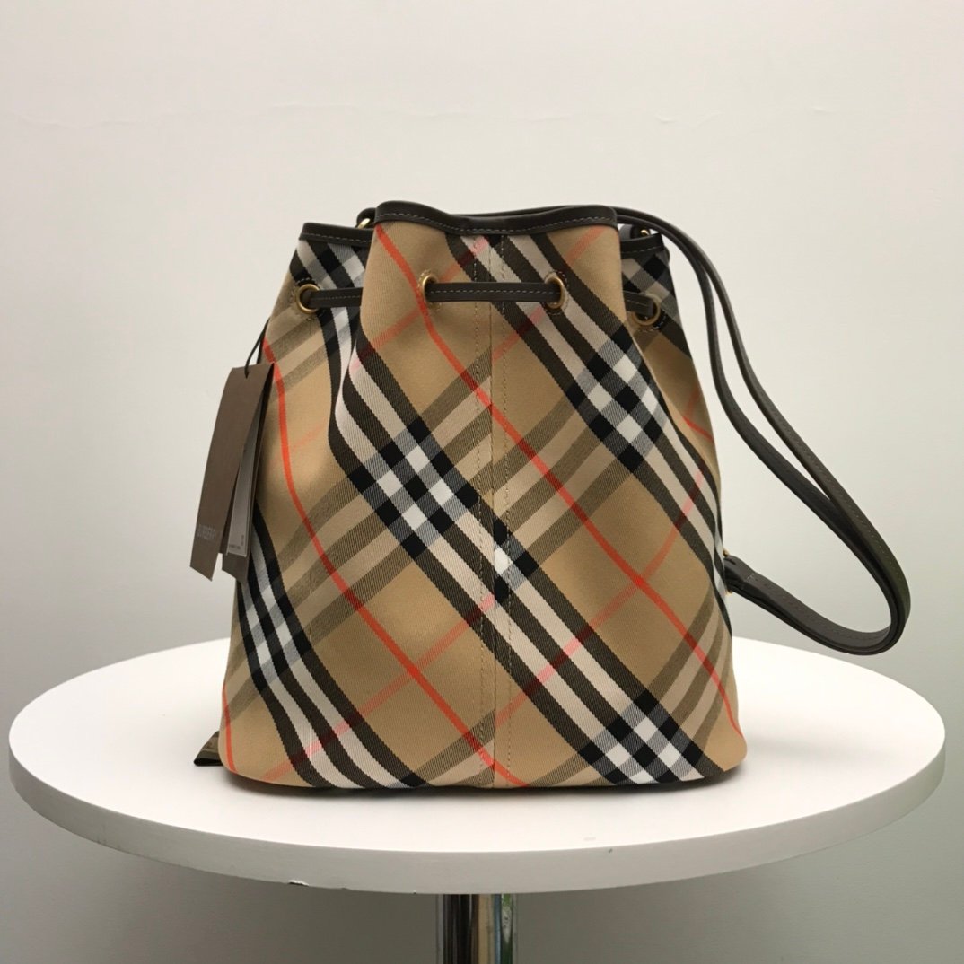 Burberry Bag - Image 5