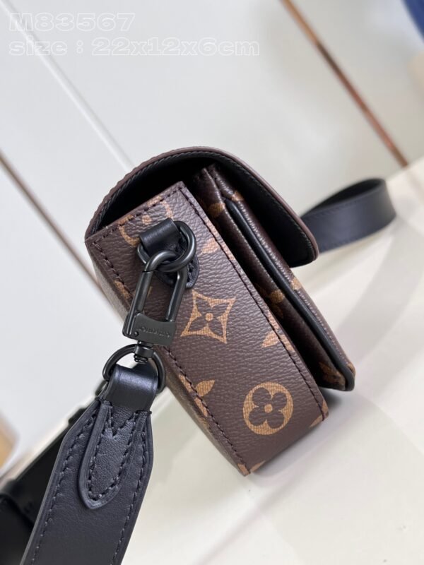 LV M83567 - Image 5