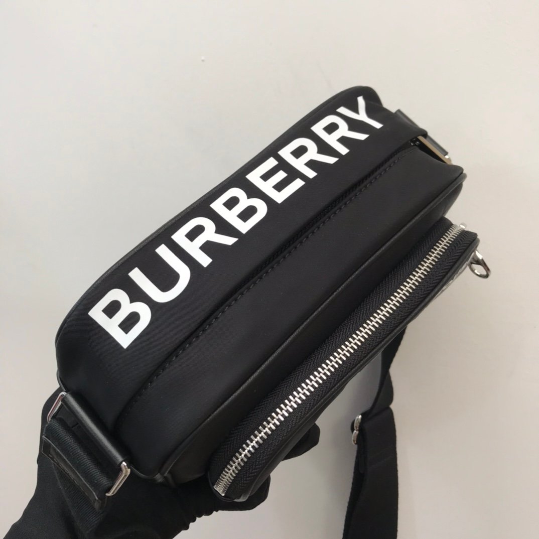 Burberry Bag - Image 5