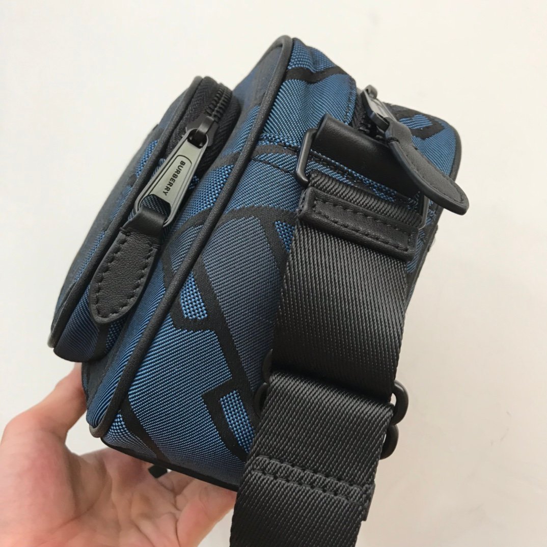 Burberry Bag - Image 5