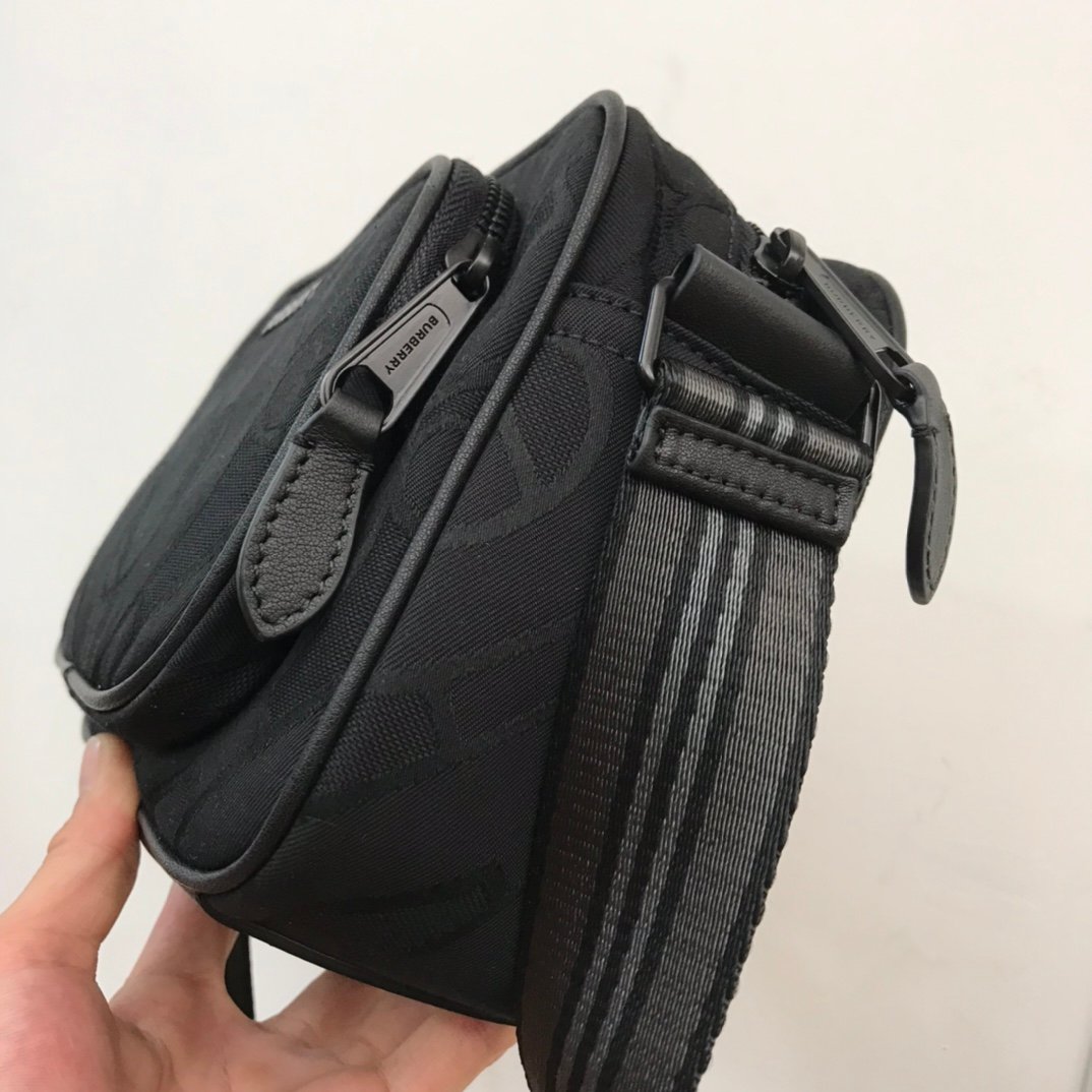 Burberry Bag - Image 5