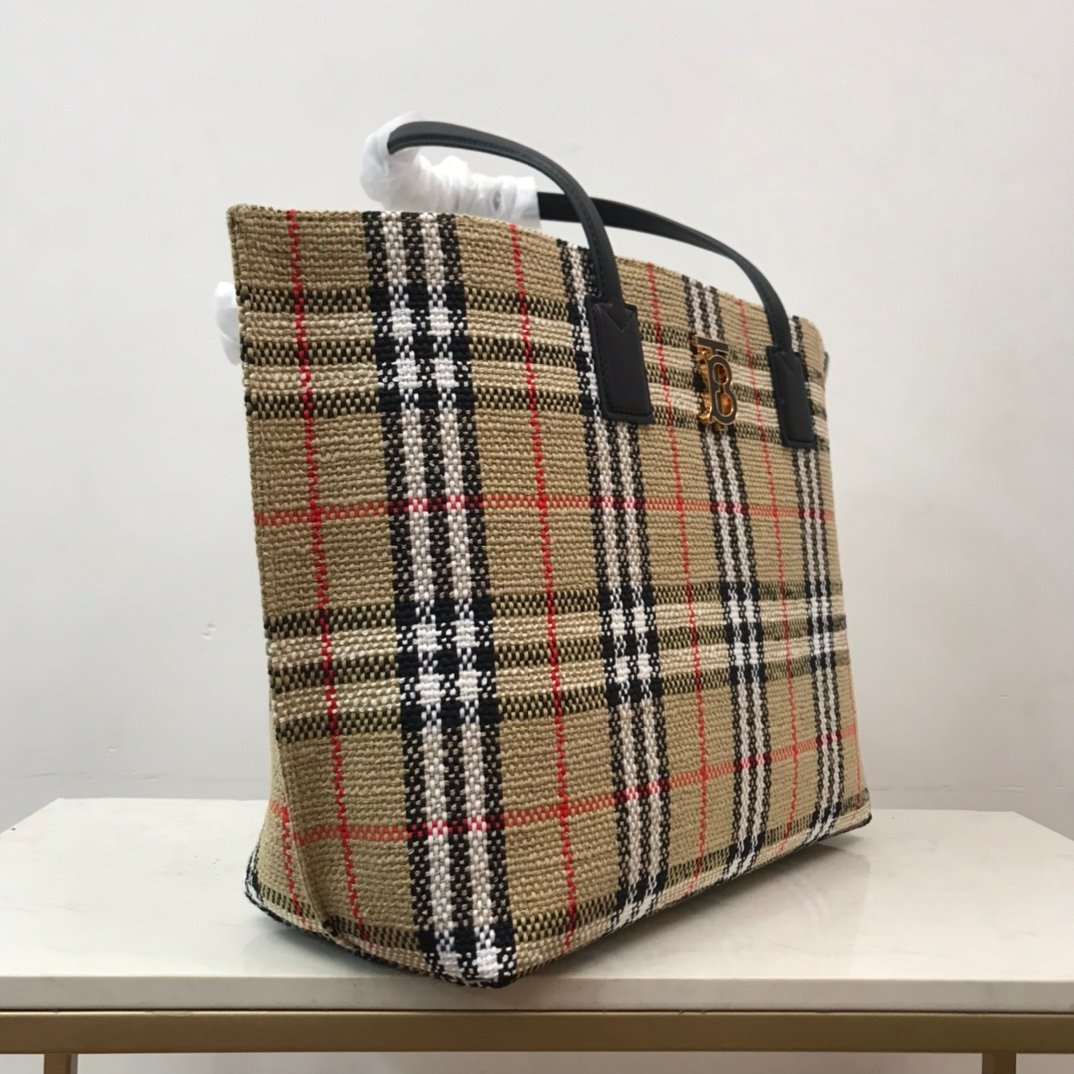 Burberry Bag - Image 5