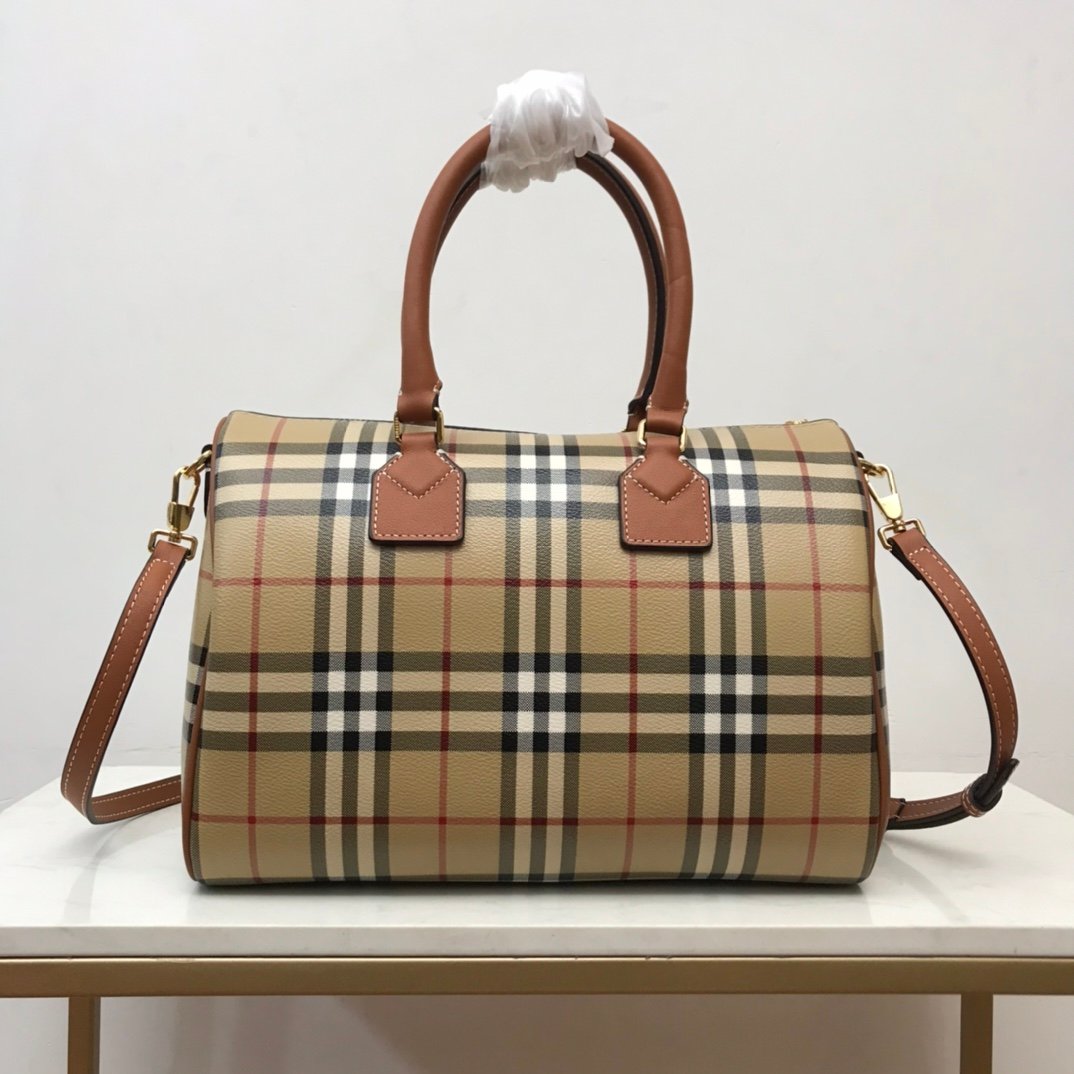 Burberry Bag - Image 5