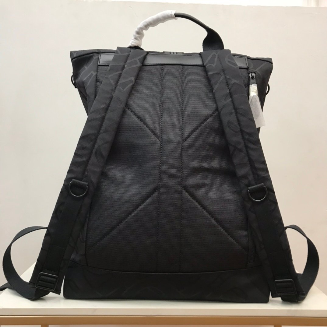 Burberry Bag - Image 5