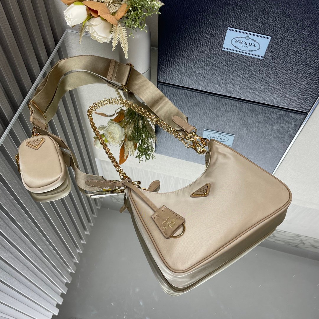 Prada Bag - Image 5